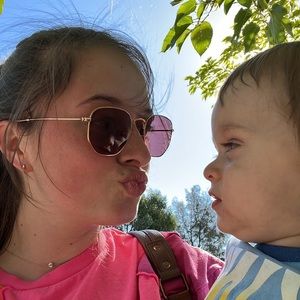 Meet your Posher, Amber